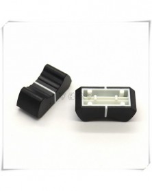 Fekete-10db 26x12x10MM...